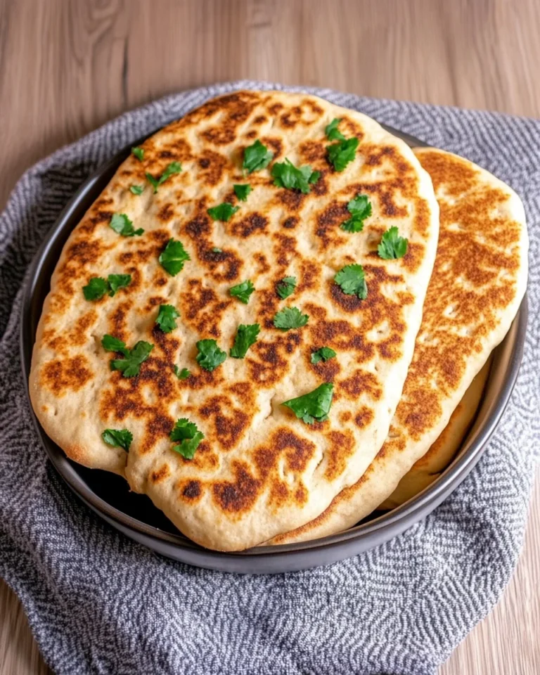 Schnelles Pfannenbrot ohne Hefe (Rezept mit Joghurt)