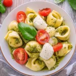 Tortellini Salat mit Pesto (schnelles Rezept)